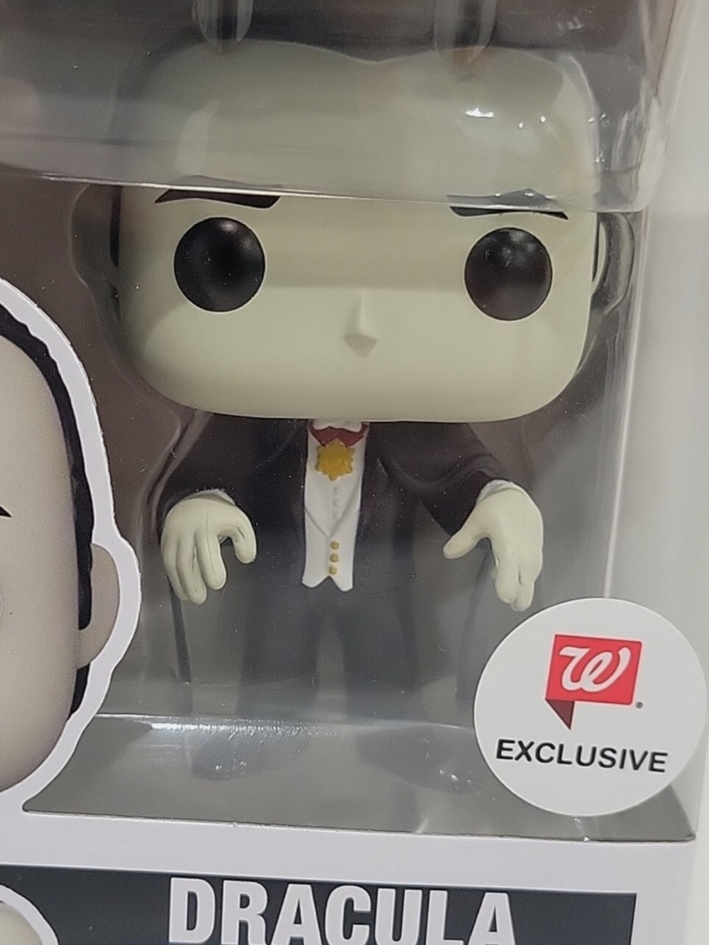 Funko Pop! Movies Dracula Vinyl Figure - Black, White